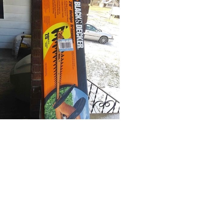 BLACK+DECKER Hedge Trimmer, 20-Inch, Corded (In Box)
