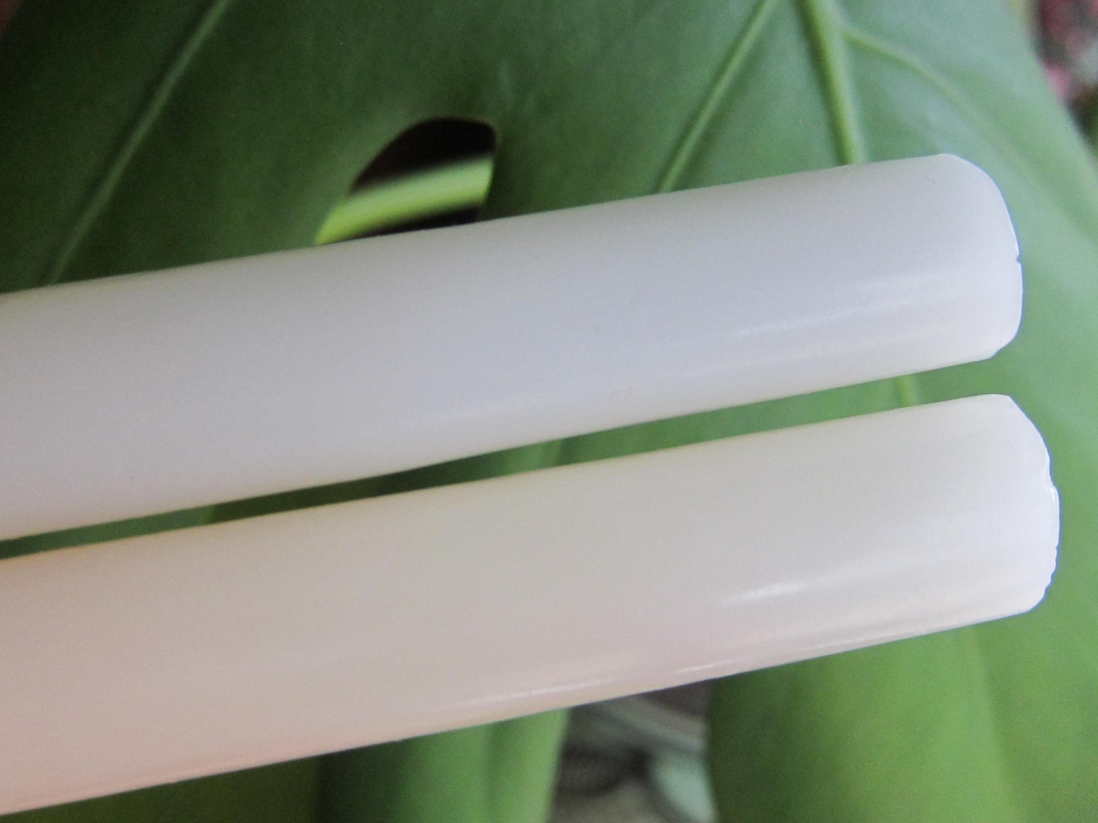 VTG Nantucket 15” Taper Candle Pair – 1960s Estate – Long Slender Ivory Tapers