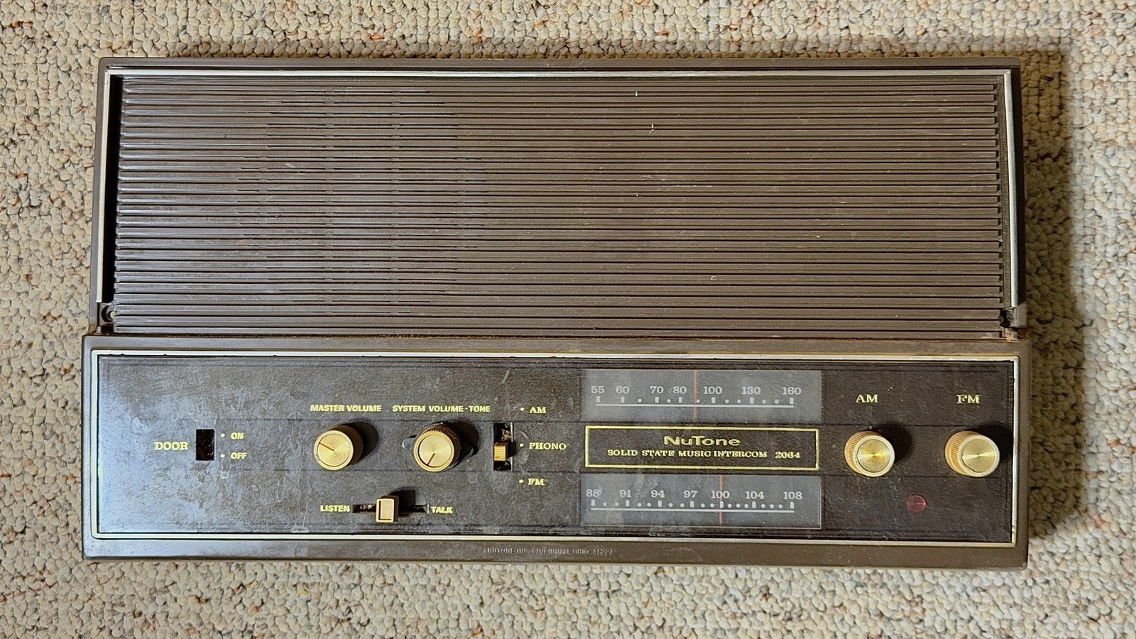 NuTone 2064 Audio Intercom AM/FM Radio Phono Input Listen/Talk Switch Bronze