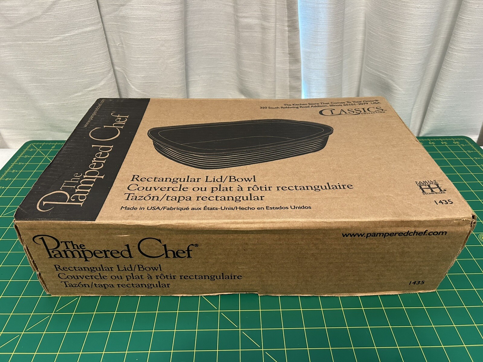 PAMPERED CHEF Family Heritage Classics STONEWARE Rectangular Lid Bowl Baker 1435