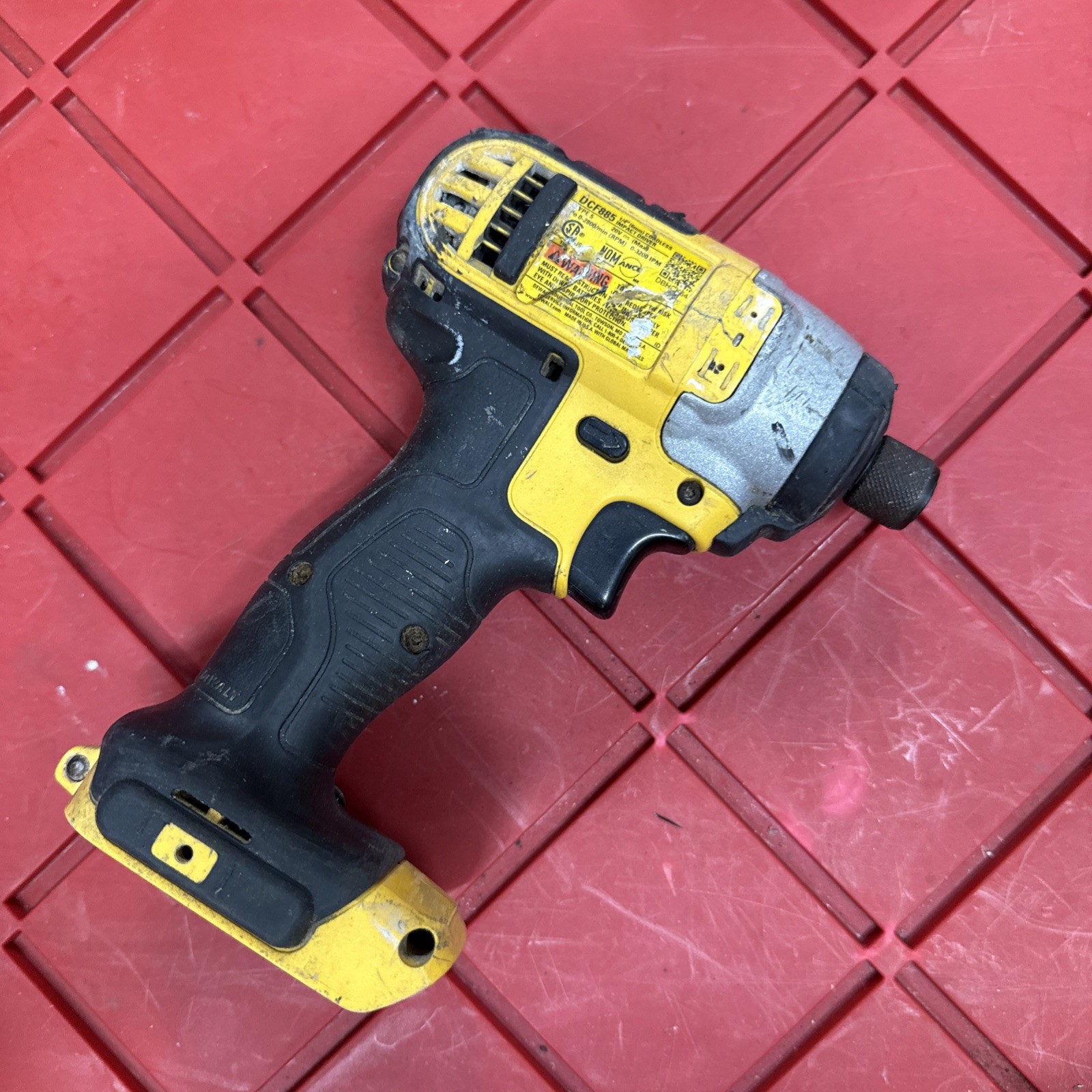 DEWALT DCF885 1/4″ 20V MAX CORDLESS IMPACT DRIVER **TOOL ONLY** TESTED