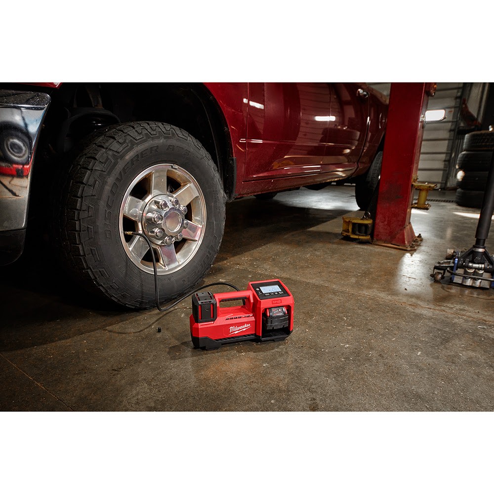 Milwaukee 18V M18 Cordless Compact Tire Inflator, On-Board Hose & Nozzle Storage