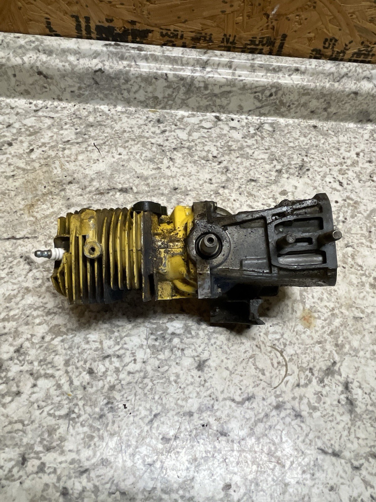 OEM Vintage McCulloch Chainsaw Engine, Untested, Unknown Model, Spins Freely