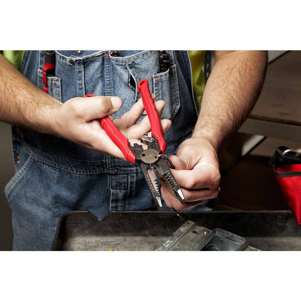 Milwaukee 9 in. 7-in-1 High Leverage Combination Wire Stripper/Cutter Pliers