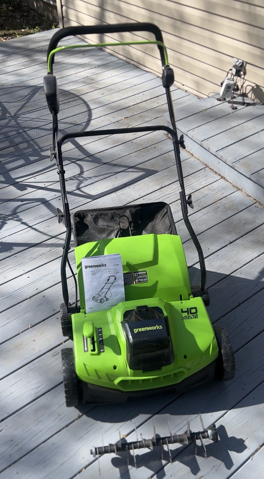 Greenworks DT40B00 Cordless Dethatcher Unused