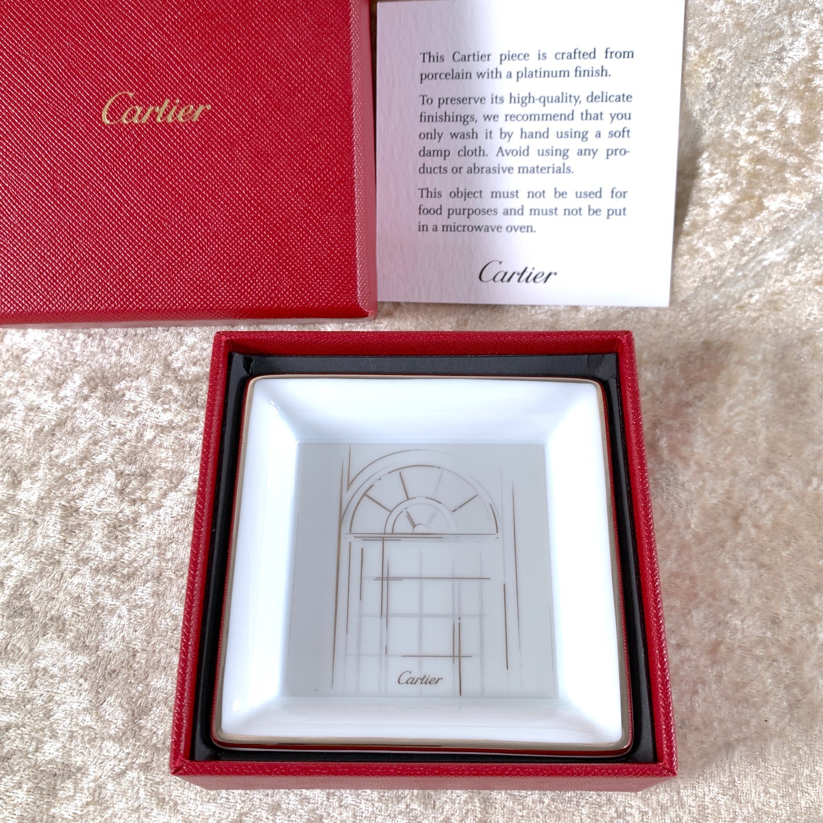 Cartier Porcelain Mini Change Tray Ashtray Platinum Painted Rim 8 x 8cm w/ Box
