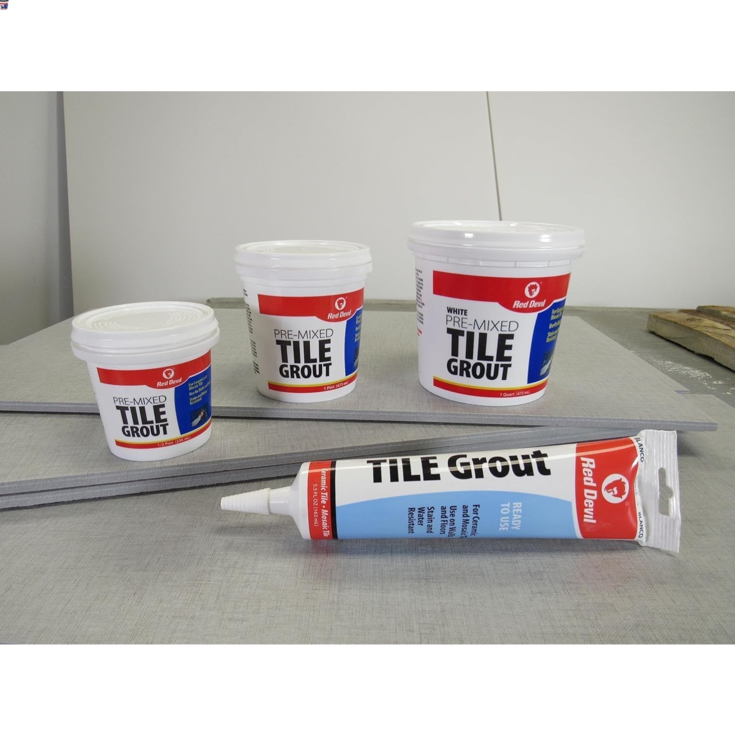 High-Quality 1/2 Pint Black Tile Grout – Ideal for Ceramic & Wood Surfaces
