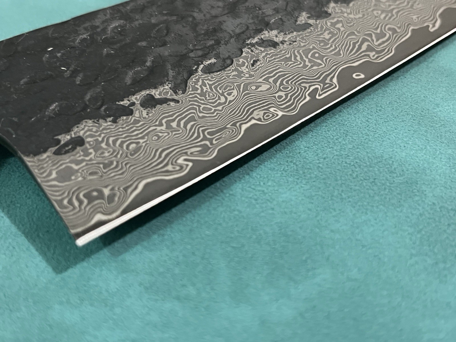 Japanese VG10 Damascus Gouty 210mm 8″ Hammered Kurouchi Chef Knife Meat Veg