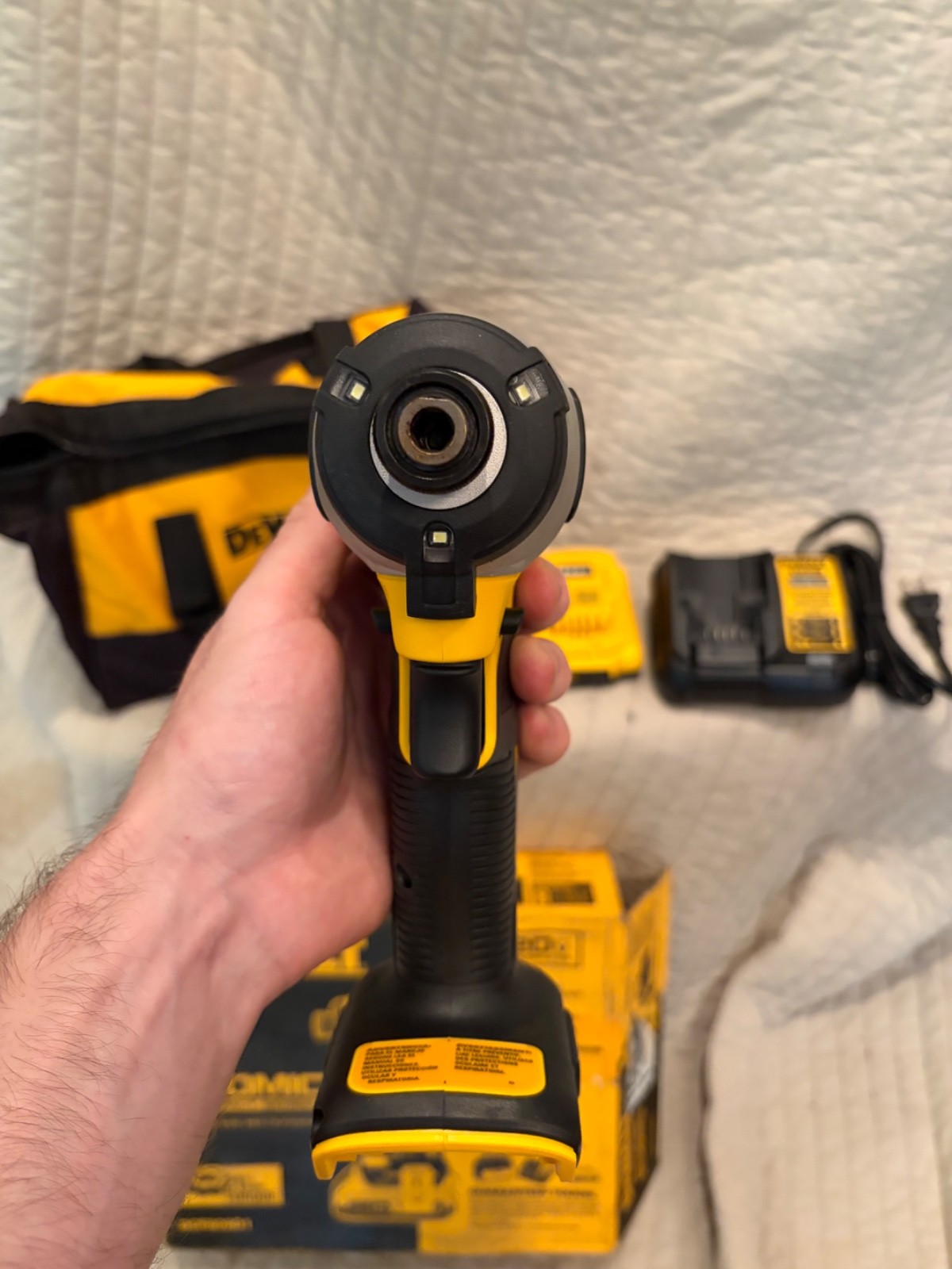 DEWALT Atomic 20V Max Lithium-Ion Brushless Compact 1/4 in. Impact Driver Kit