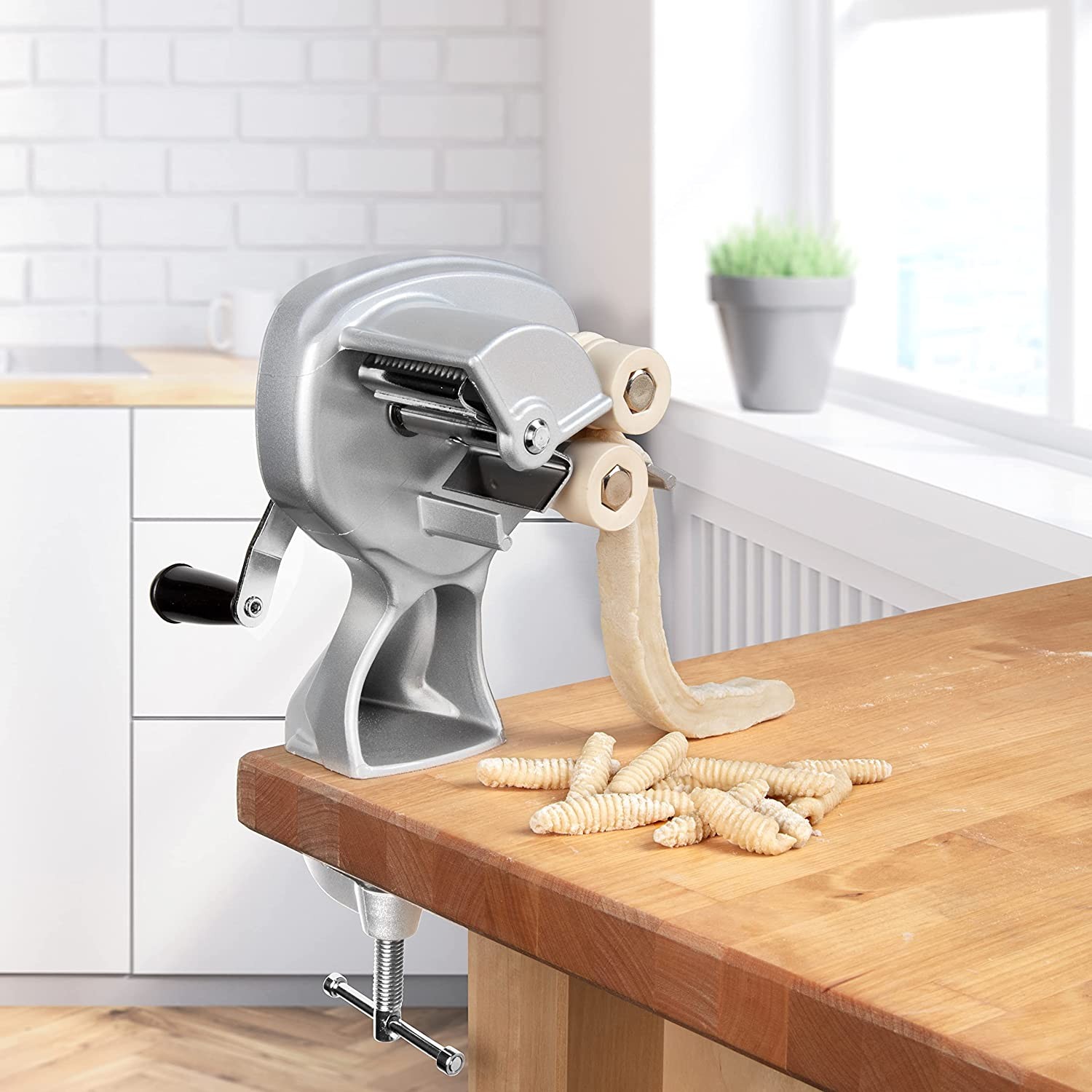 Cavatelli Maker with Easy-to-Clean Rollers – Authentic Pasta – Recipes Included