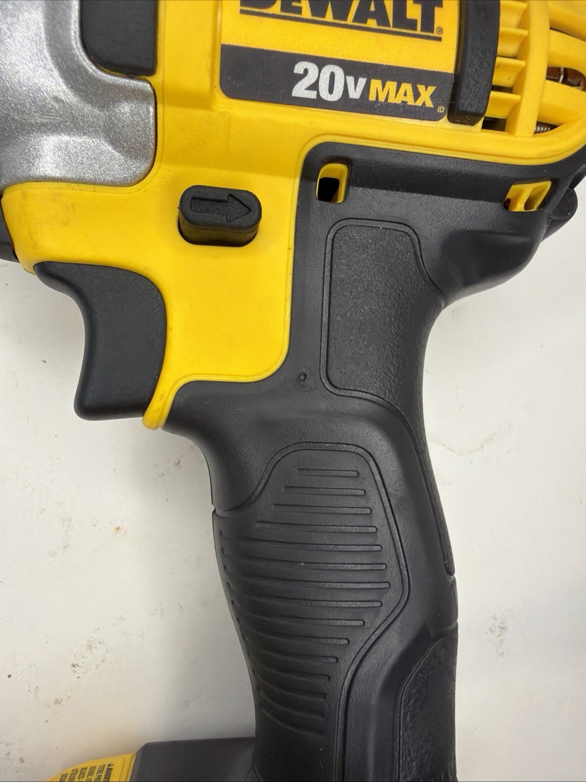 Dewalt DCF885 20V Cordless Drill 1/4″ Impact Driver MINT Tool WORKING
