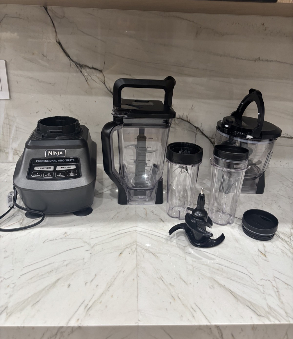 Used1500W Mega Kitchen System Blender & Food Processor with 2 Cups, Black BL770