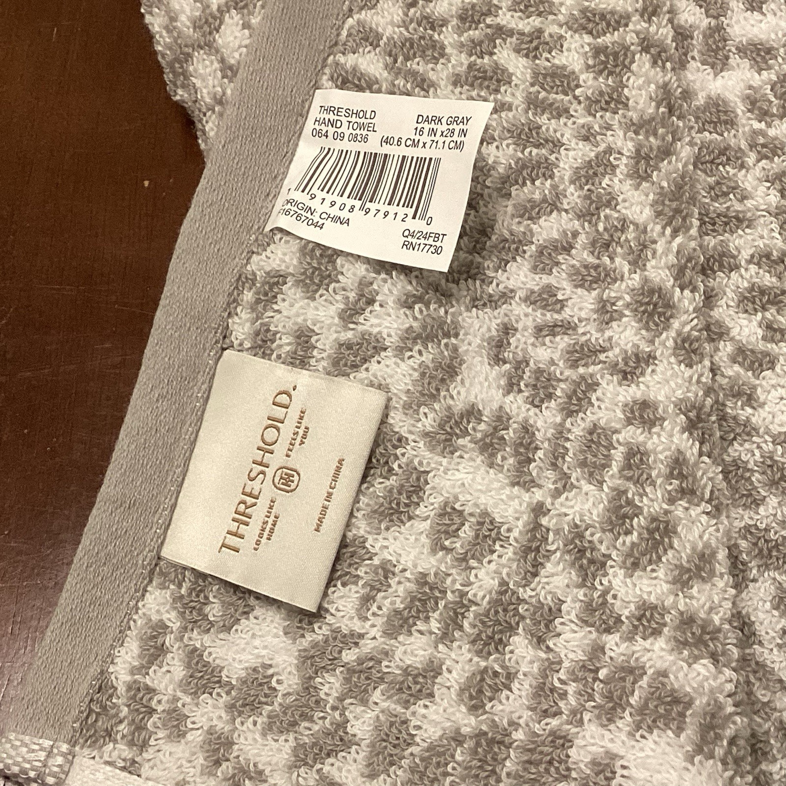 Performance Plus Bath Towel Hand Towel NEW Gray Geo Threshold™ 100% Cotton Set 2