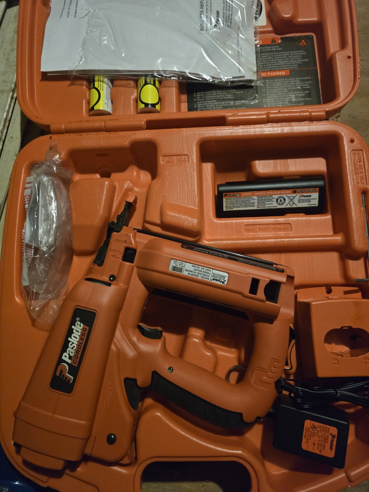 Paslode 18 Gauge Cordless Brad Nailer
