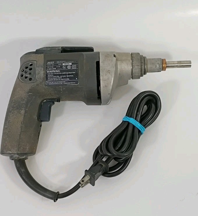 Black & Decker 2037 VSR Drywall Scrugun Screw Gun 4000 RPM WORKING – SEE VIDEO