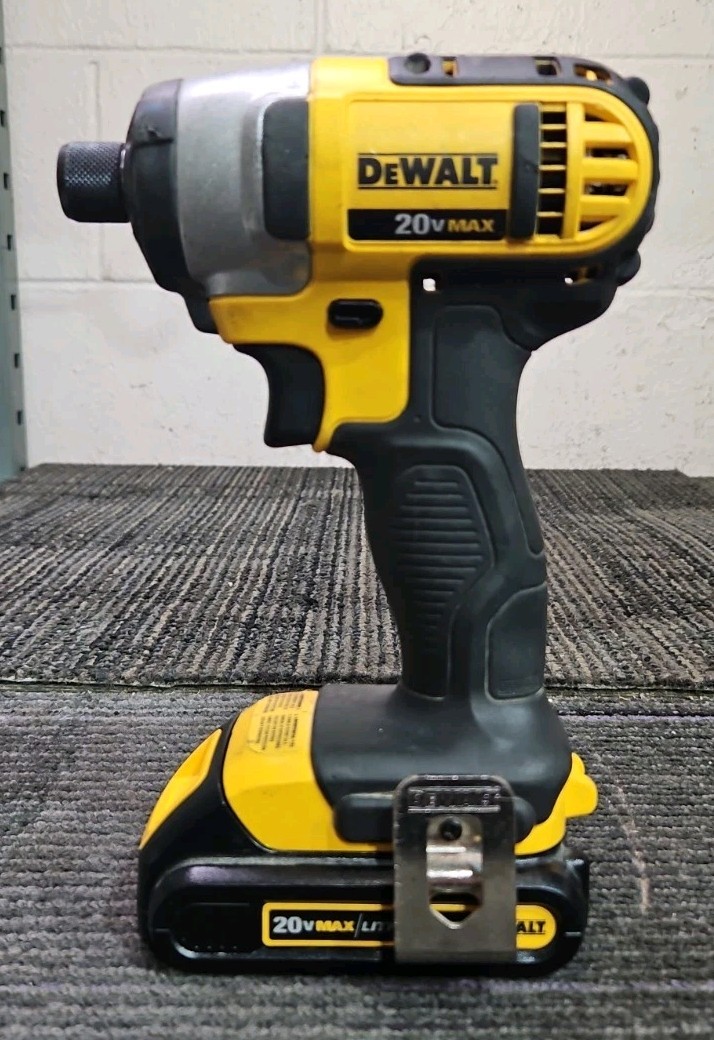 DeWalt Tools DCF885 1/4″ (6mm) 20V Cordless Impact Driver + 1.5Ah Battery