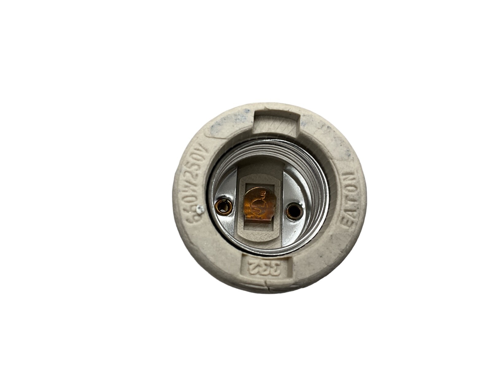EATON 332-BOX STANDARD LIGHT BULB MOGUL BASE TO MEDIUM BASE ADAPTER (2 PCS)