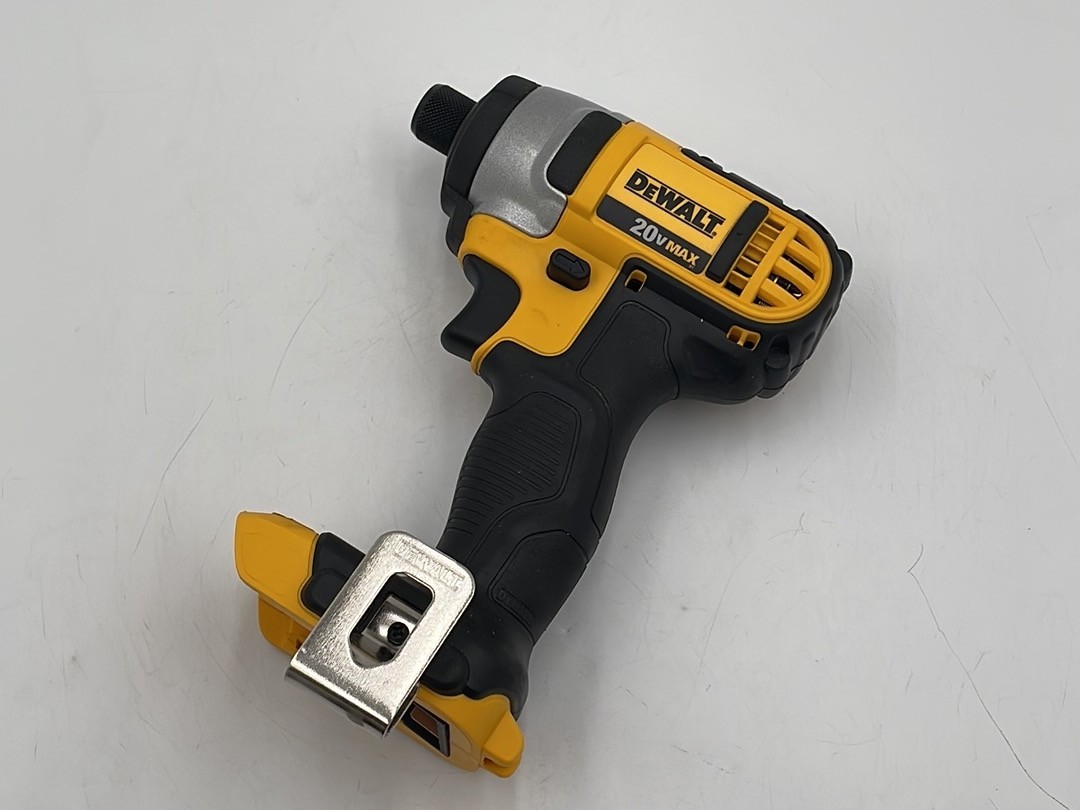 DeWalt DCF885 20V 1/4′ Li-Ion Cordless Impact Driver – TOOL ONLY