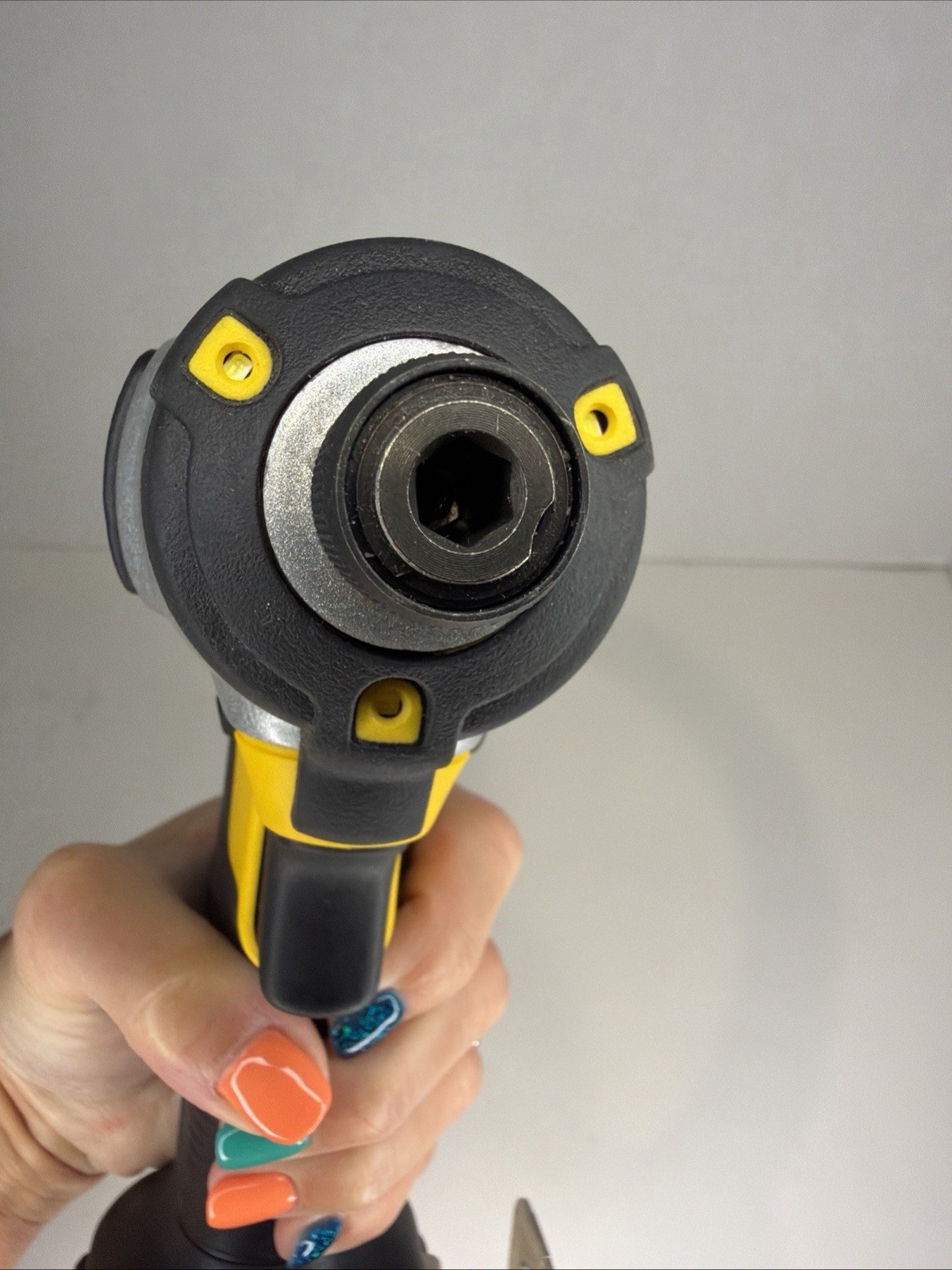 Dewalt DCF885 20V Cordless Drill 1/4″ Impact Driver MINT Tool WORKING