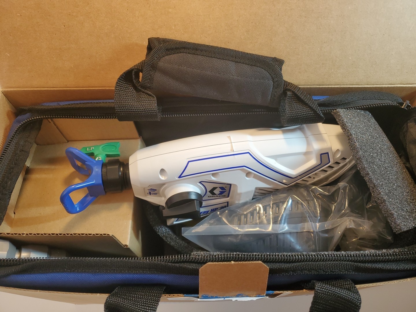Graco SaniSpray HP20 42oz Hand Held Battery Airless Disinfect Sprayer painter