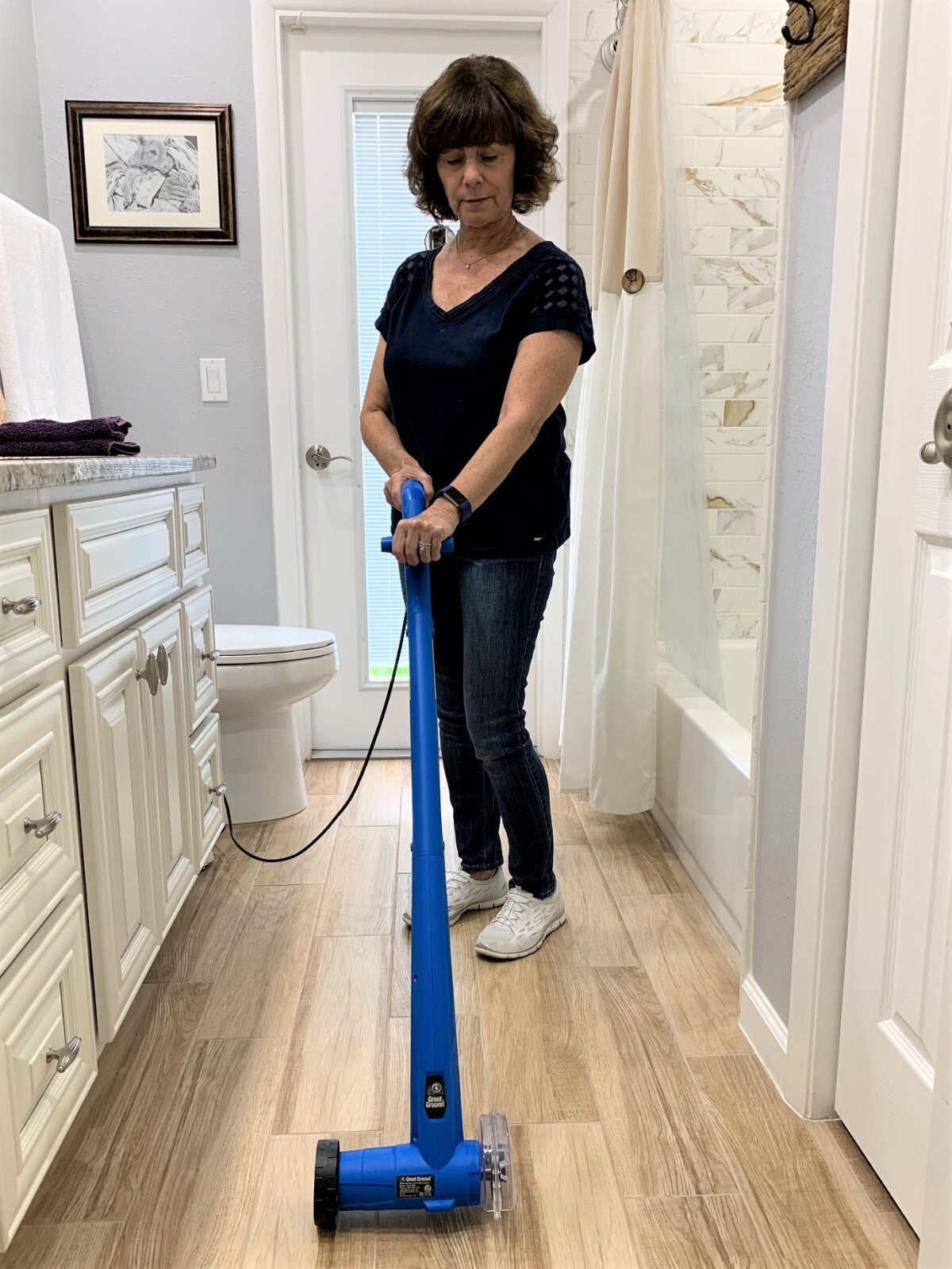 Refurbished Grout Groovy Electric Stand Up Tile Grout Cleaning Machine