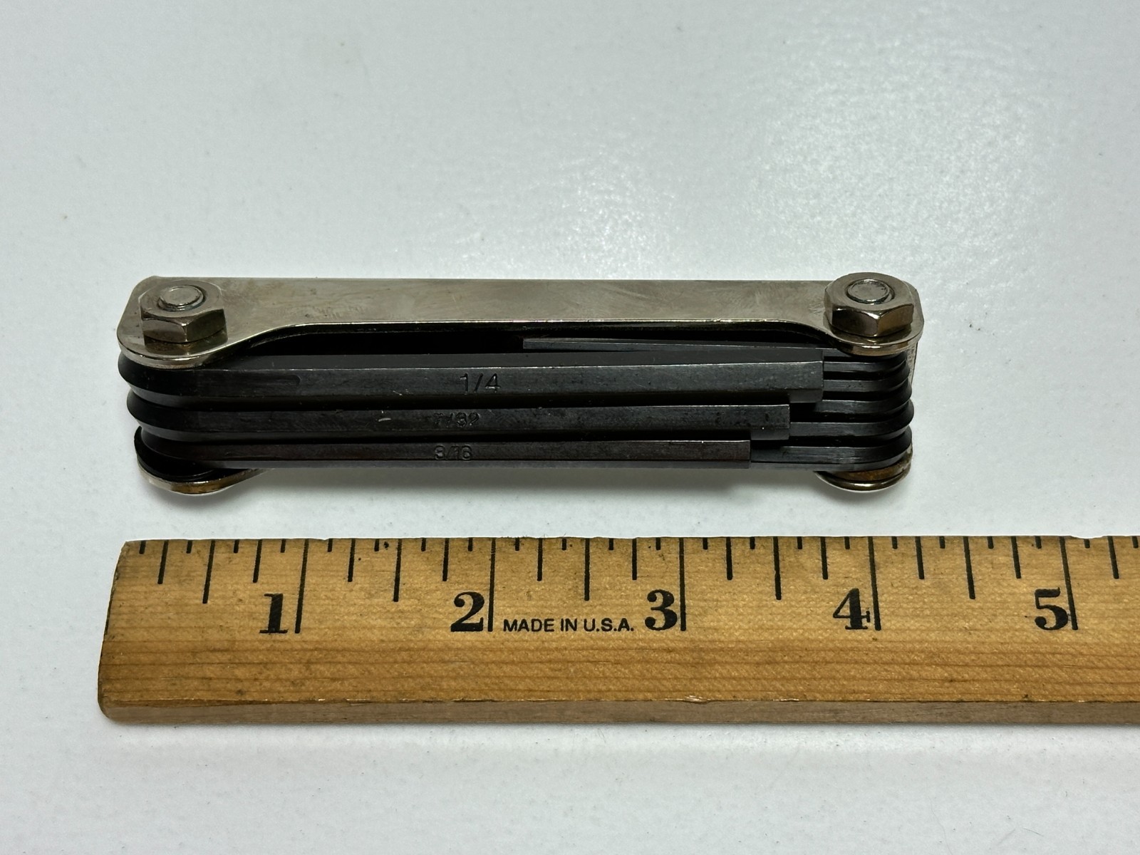 NEW Eklind Tools USA 20911 Hex Allen Fold-up Tool Set, SAE 5/64″ to 1/4″