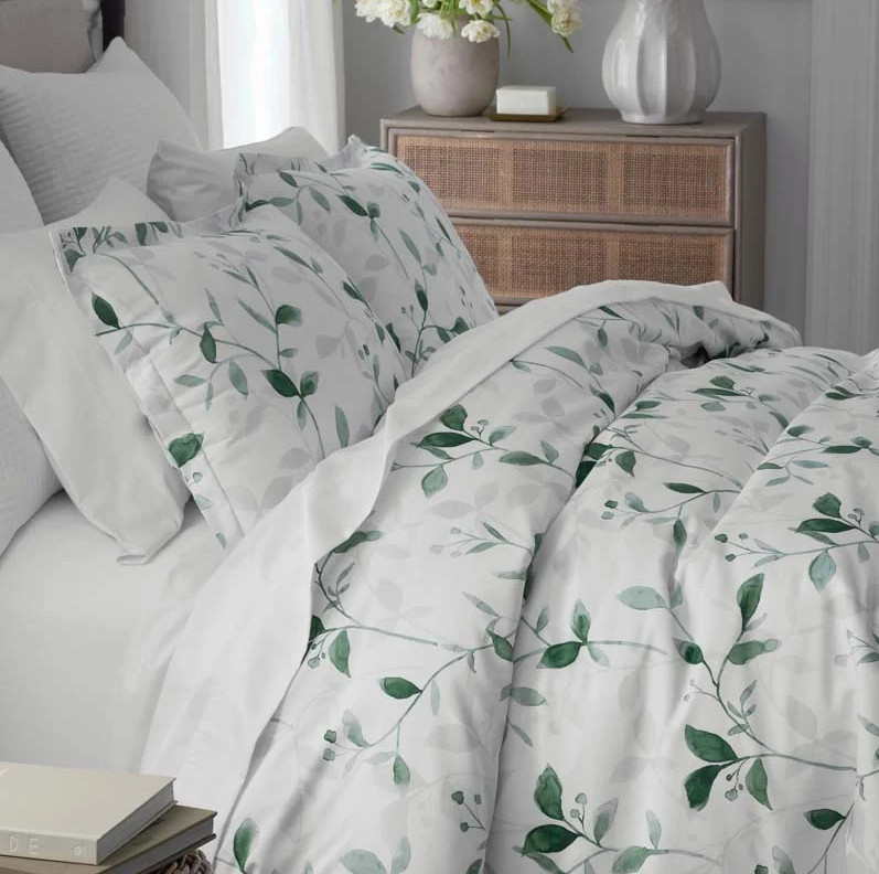 Legends Hotel Botanic Meadow Premium Smooth Wrinkle-Free Sateen Bed Sheet Set