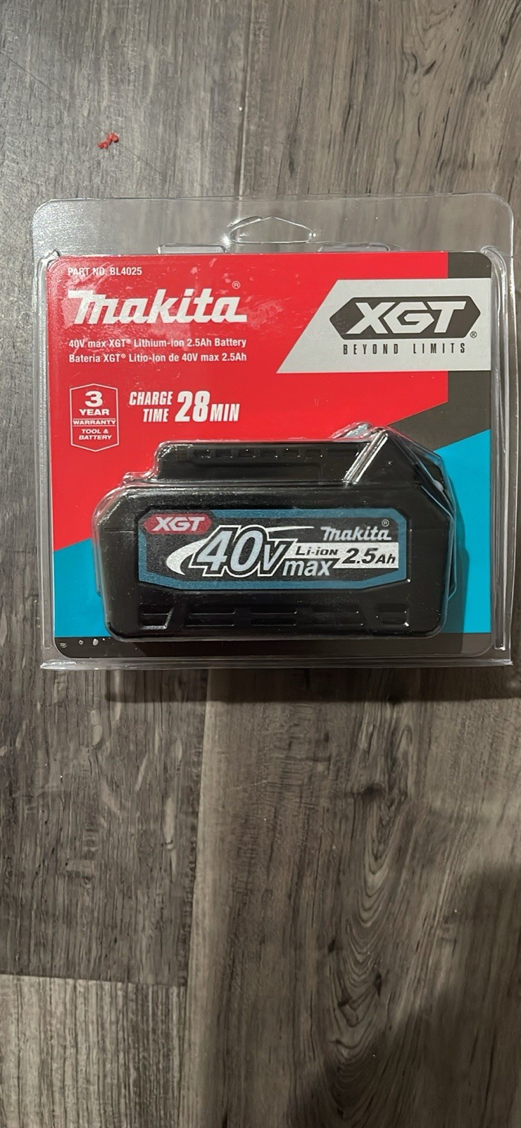 Makita XGT 40v 2.5Ah Li-ion Battery – Black (BL4025)