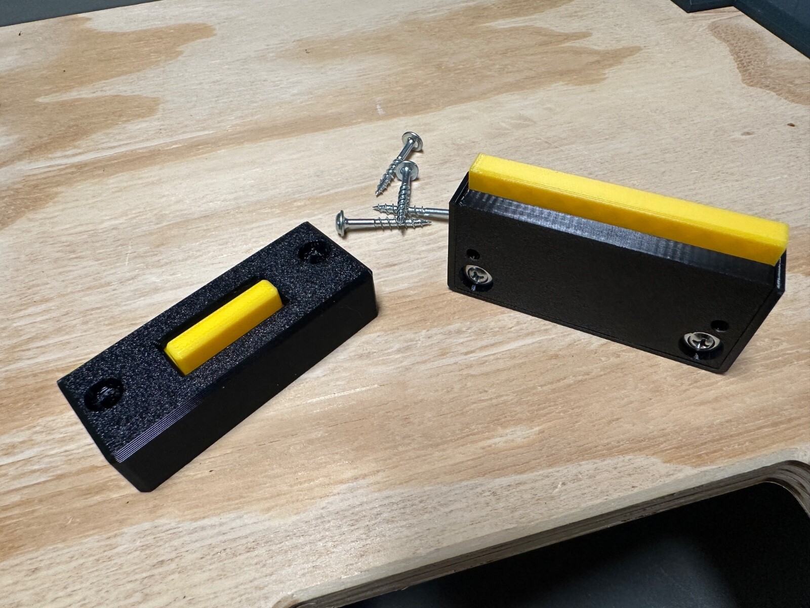 ToughSystem 2.0 Drawer Bottom Box Slide Latch DIY Dolly Mount