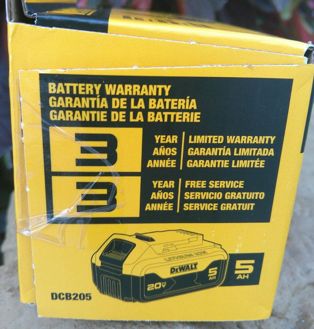 DeWalt DCB205 20V 5Ah Lithium Ion Battery w/LED Charge Indicator 2026