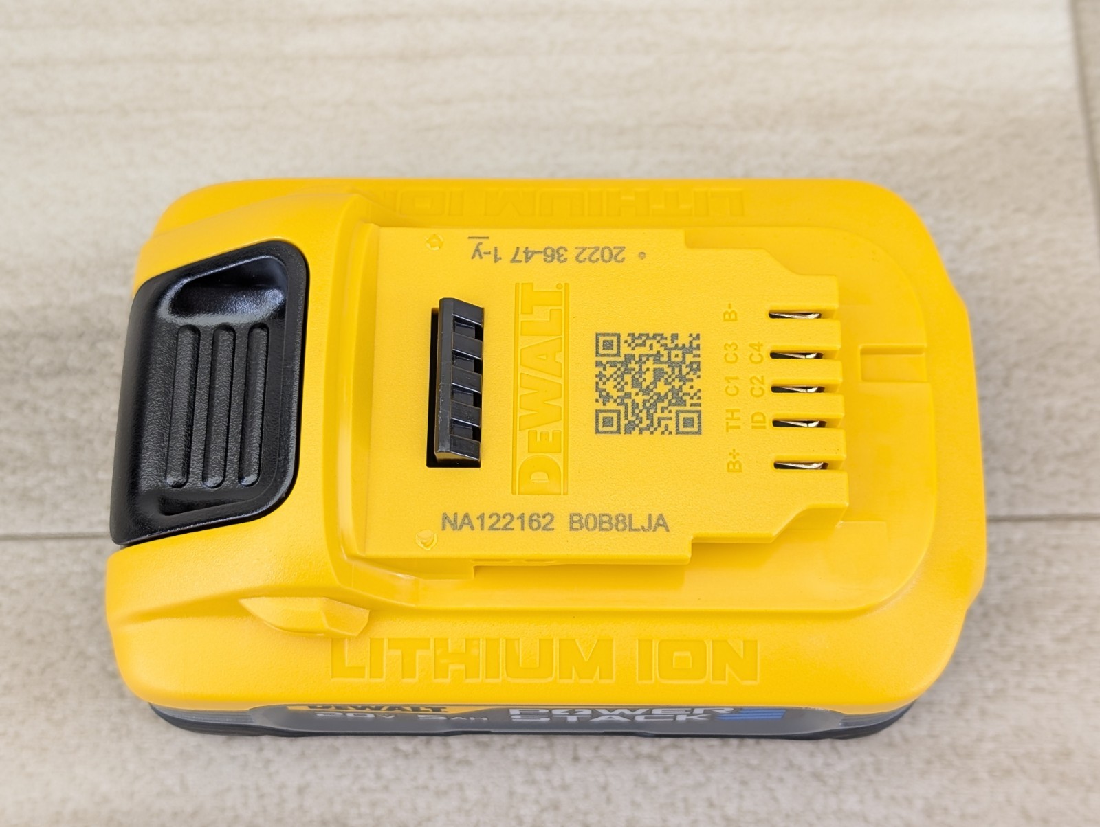 New – Open Box – DeWalt 20V MAX XR POWERSTACK 5.0 Ah 5Ah Battery DCBP520 OEM Gen