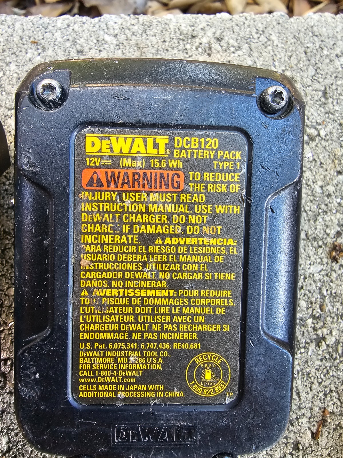 2 Genuine Dewalt DCB120 1.3Ah 12 Volt Batteries With DCB100 Charger – Work Great