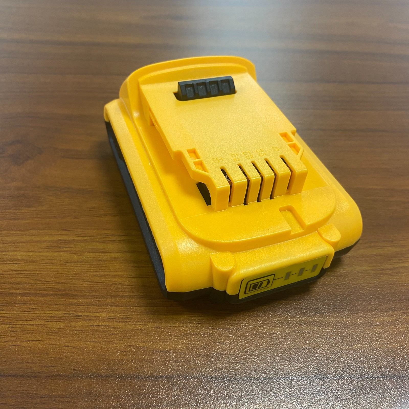 ✅ NEW 20 VOLT MAX FOR DEWALT 20V 2.5AH LITHIUM-ION COMPACT BATTERY DCB207 DCB203