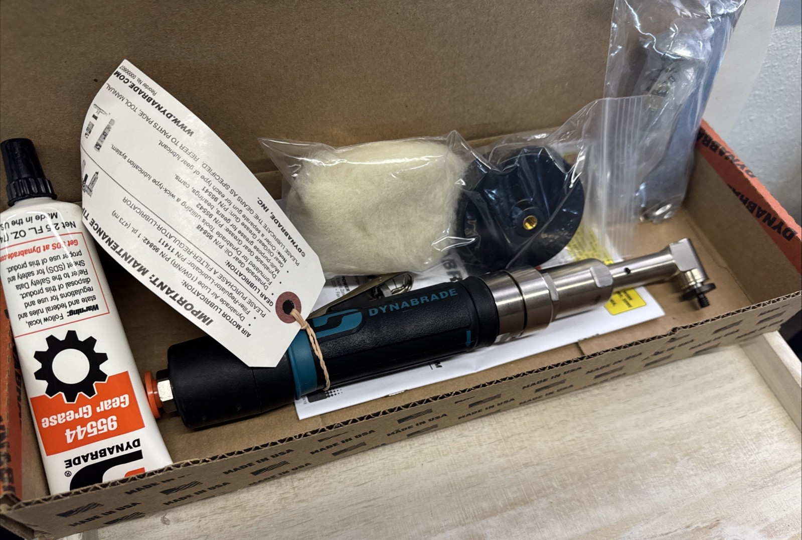 Dynabrade 49440 Air Buffer, 3 In. Pad, 3200 Rpm Brand New In Box Retails $1,399