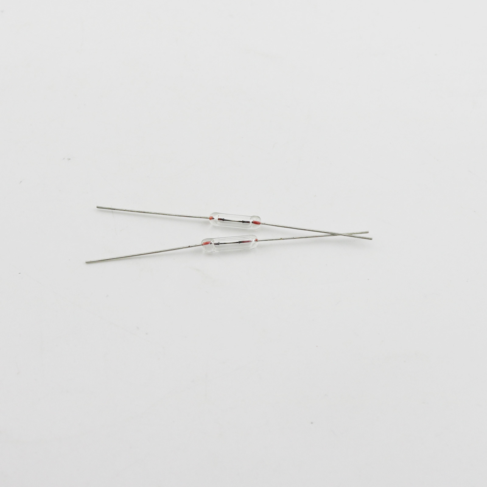 200x 250V 0.5A/1A/1.5A/2A/3.15A/5A Axial fast glass fuse with lead wire 3 X 10mm