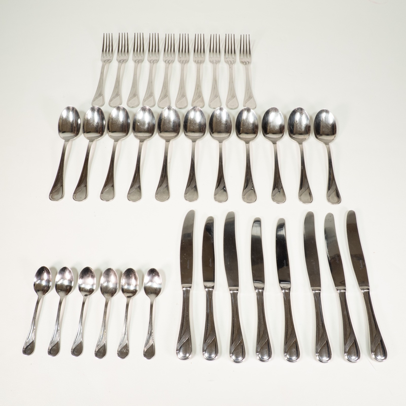Mafil Vanstahl Unknown Pattern Stainless Steel Flatware Set of 35 Portugal
