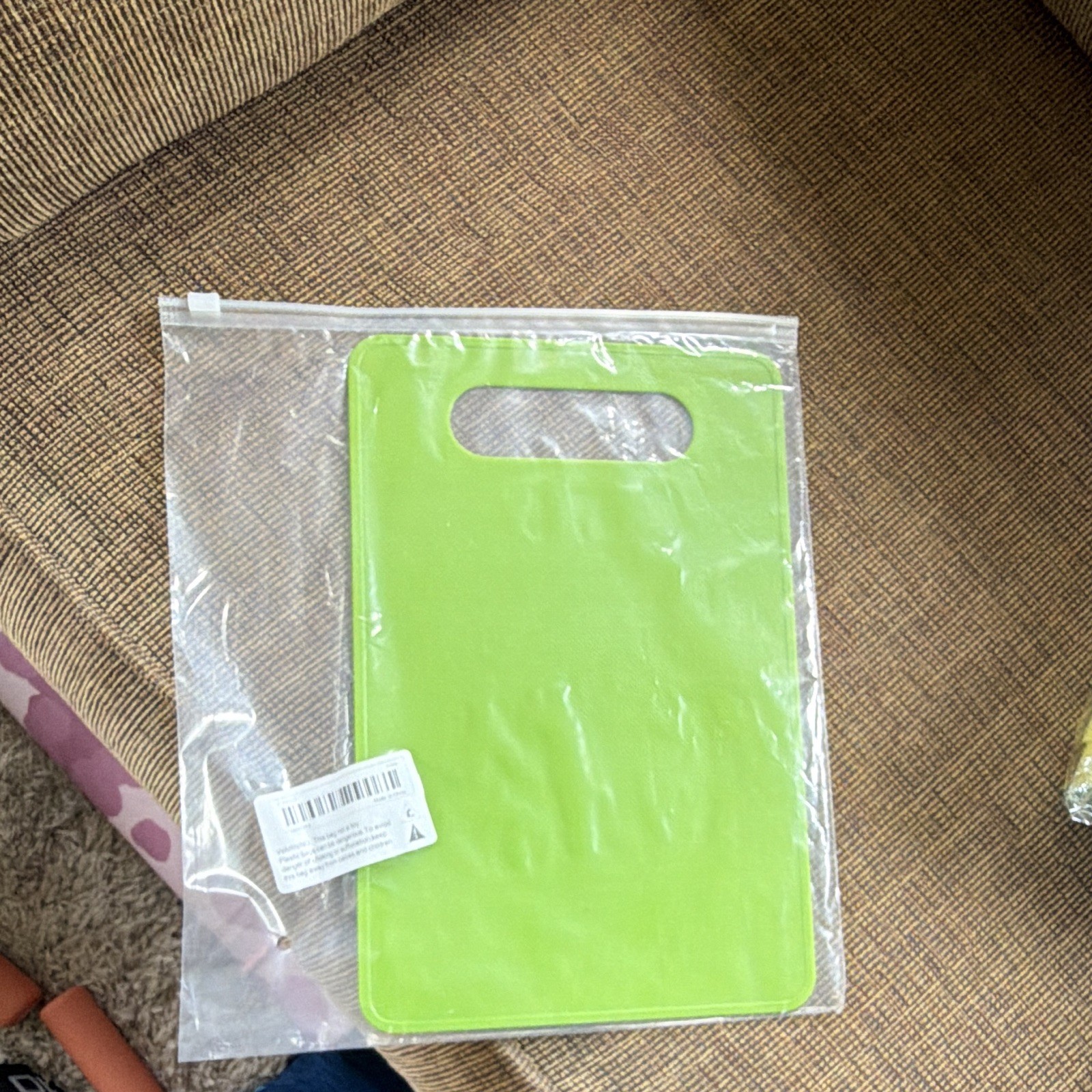 Green Plastic Cutting Board Small Rectangle Less Than 10 in with Handle