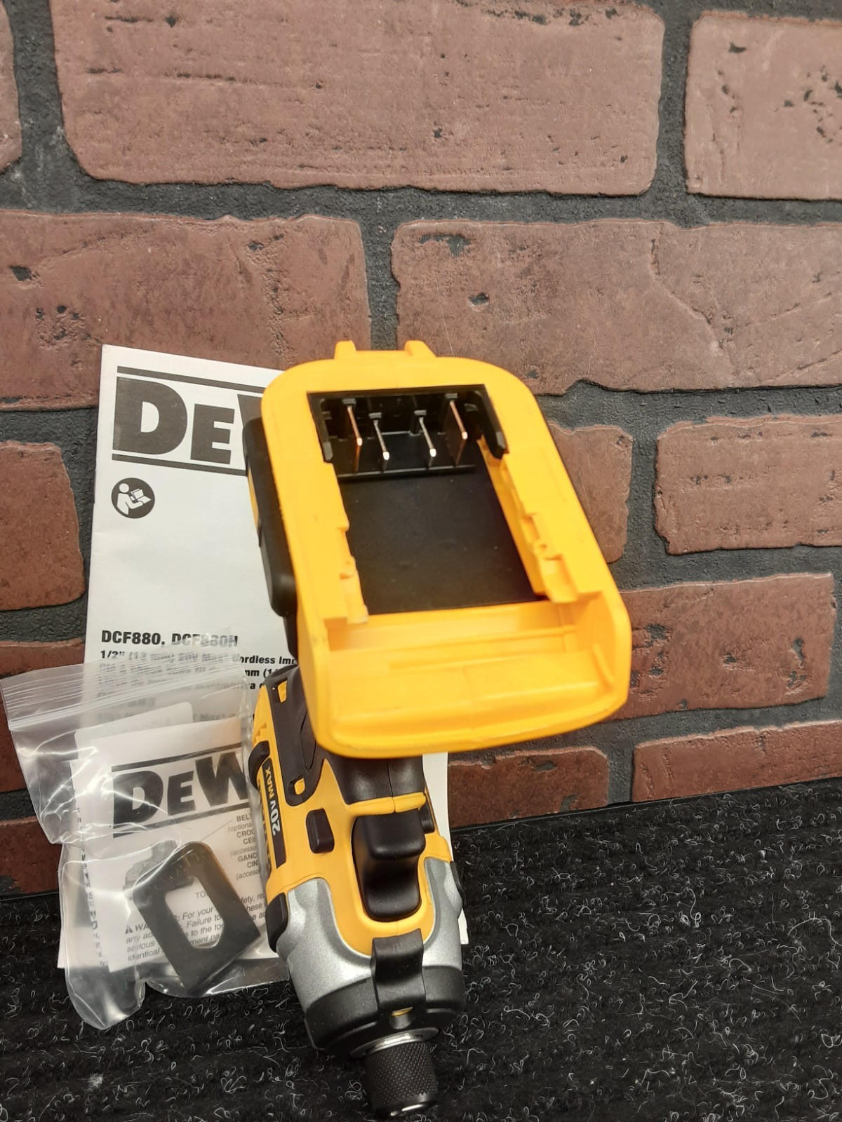 Dewalt DCF885 20V MAX 1/4″ Impact Driver-***NEW***