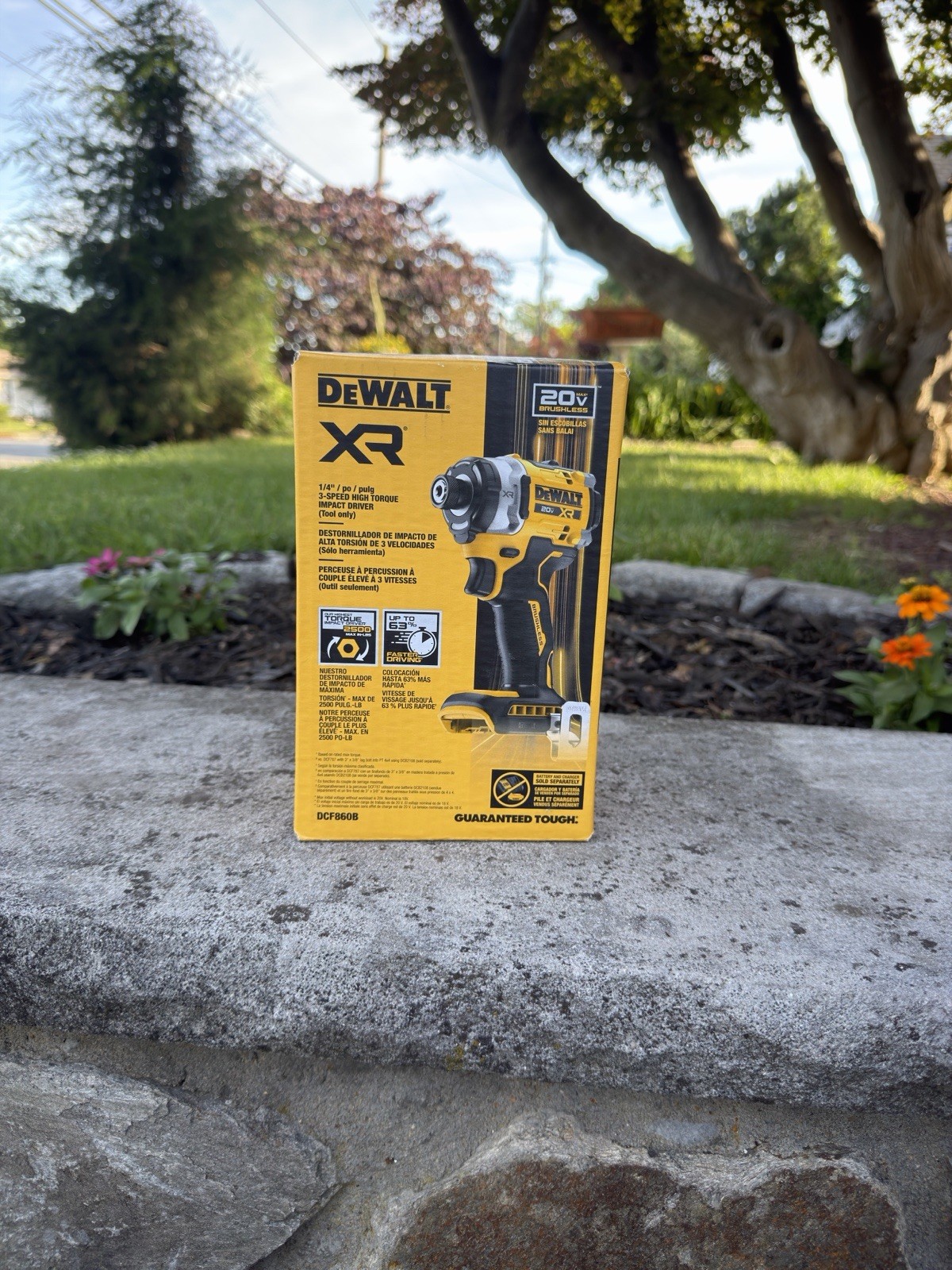 *NEW*DeWalt 20V MAX XR 1/4 Inch Cordless Impact Driver, Bare Tool Only (DCF860B)