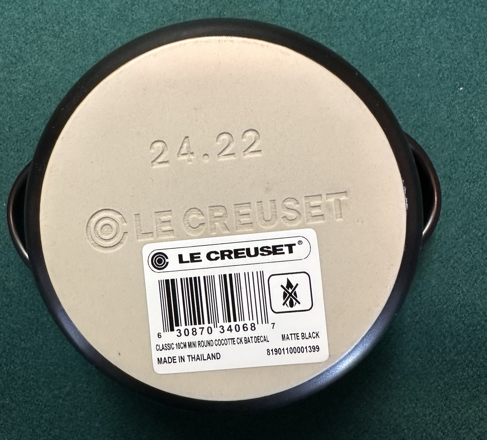 Le Creuset Matte Black Mini Round 8 oz Cocotte Shiny Bat Decal Halloween NIB