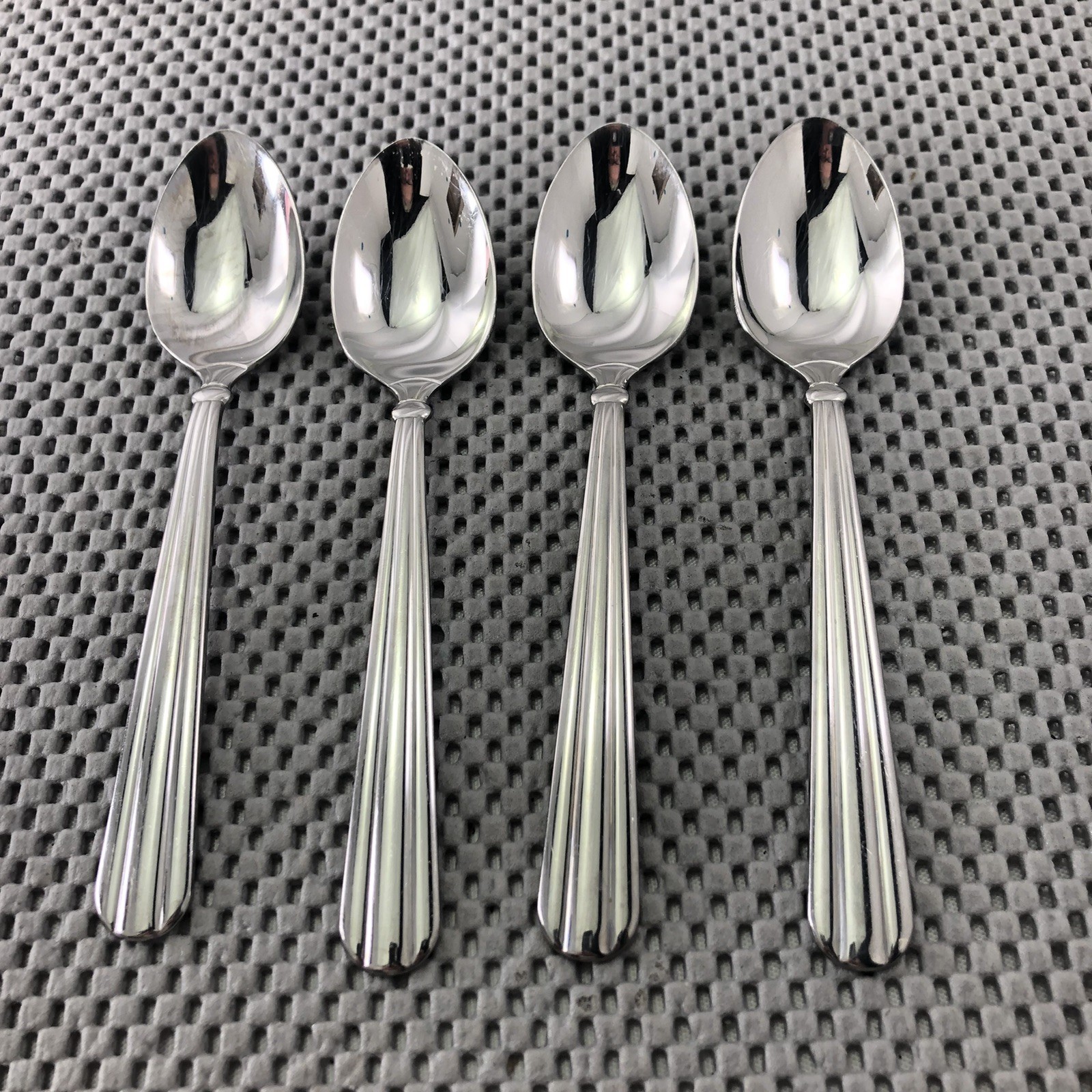 Oneida USA UNITY Stainless Flatware Pieces ~ 4 Teaspoons