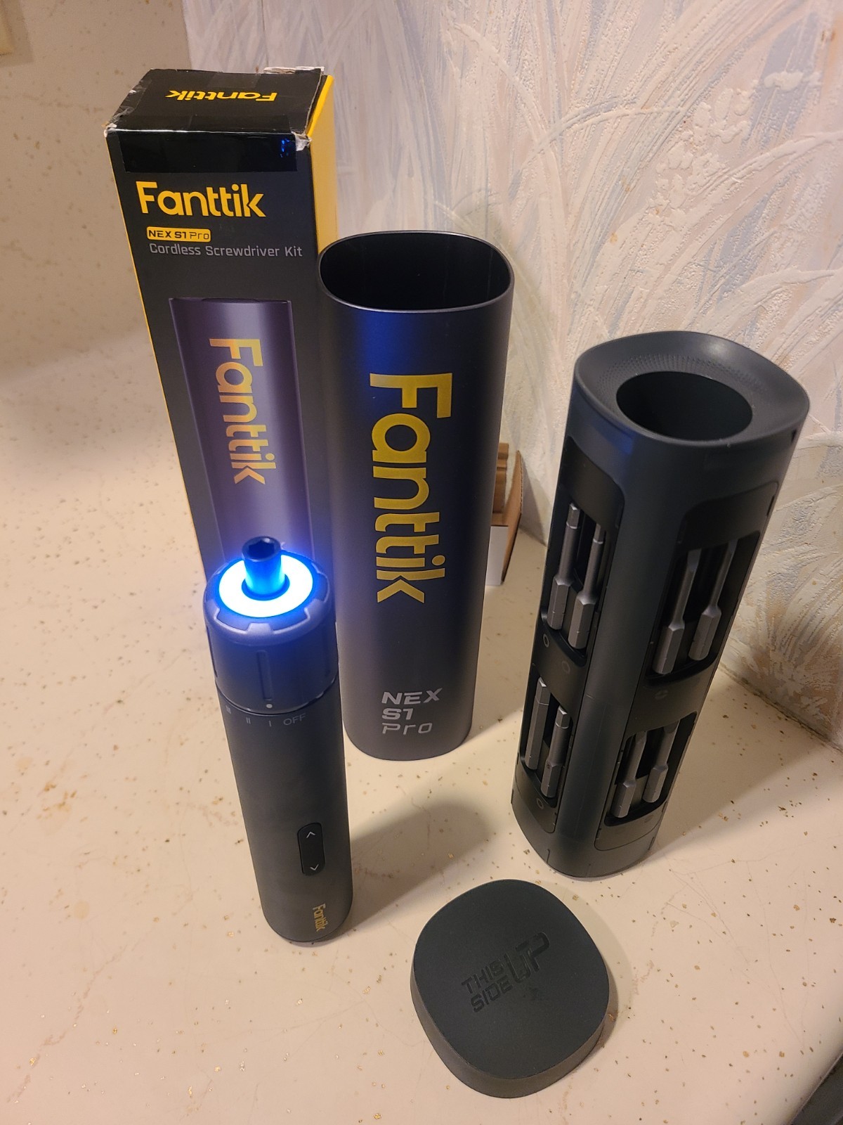 Fanttik S1 Pro 3.7V Electric Screwdriver, Cordless Screwdriver, 16 S2 Metal Bits