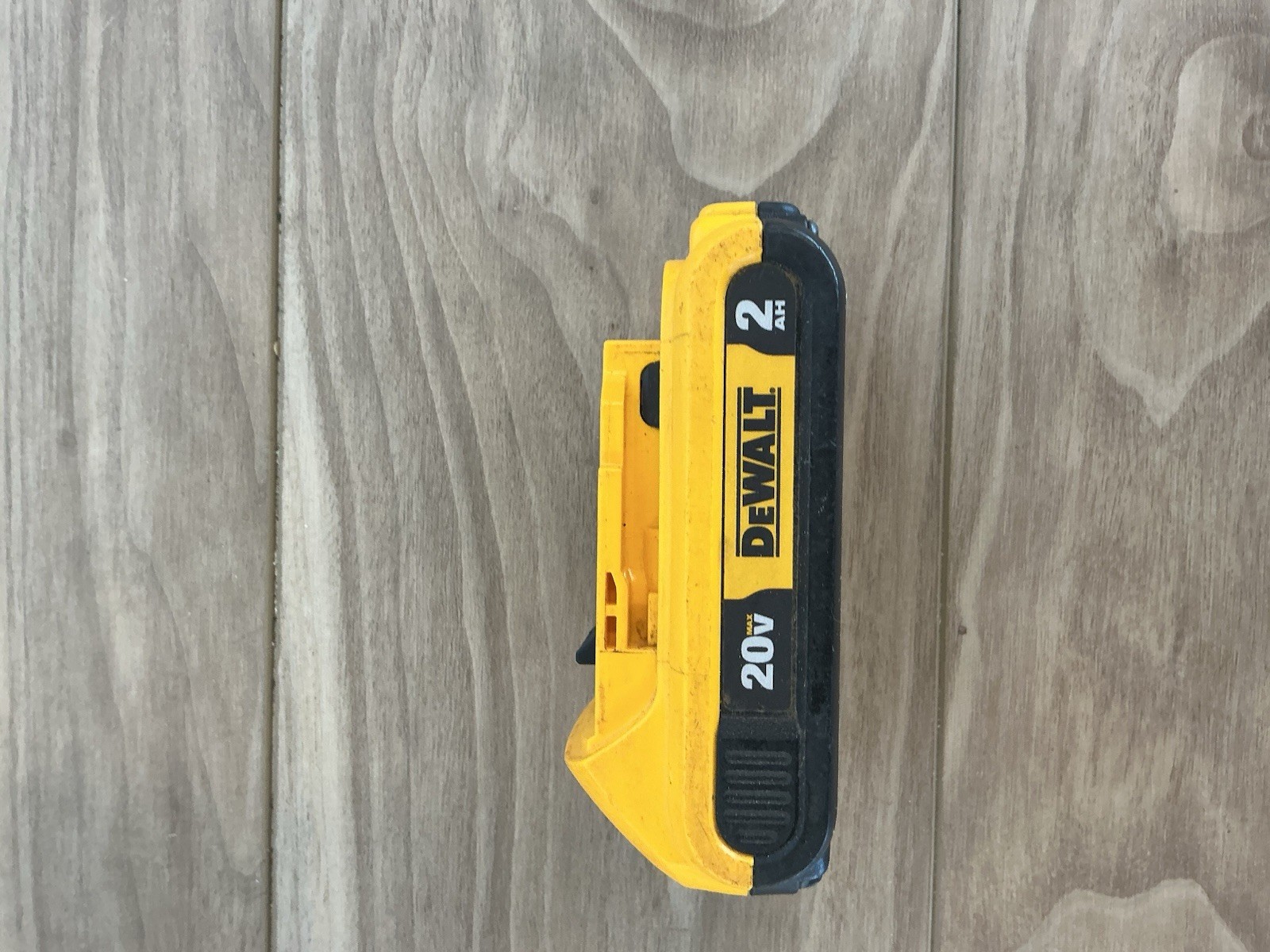 DeWalt DCB203 20V MAX 2Ah Lithium Ion Battery Tested Working