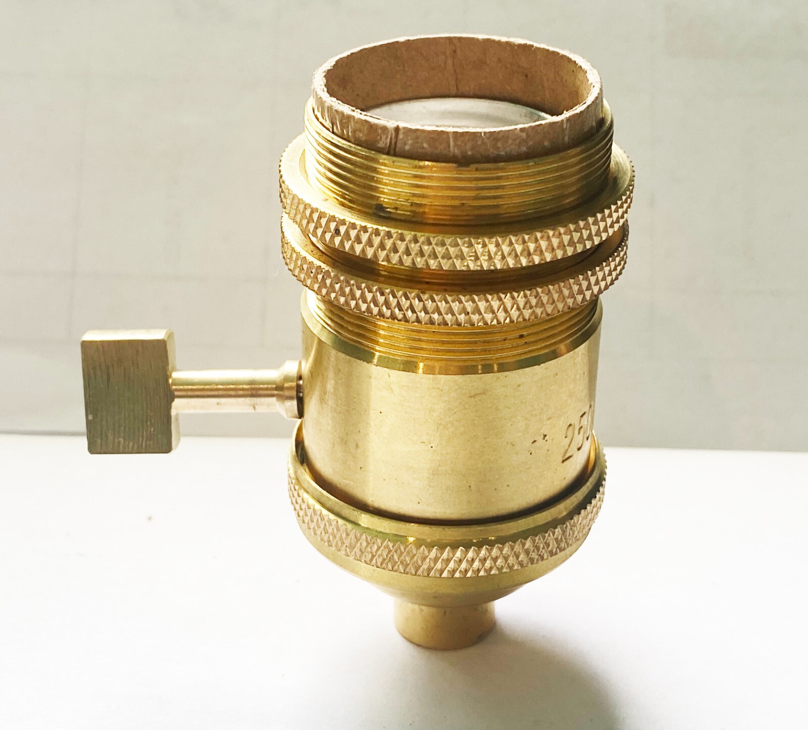 VINTAGE STYLE UNFINISHED BRASS PADDLE SWITCH MED BASE LAMP SOCKET UNO THREAD