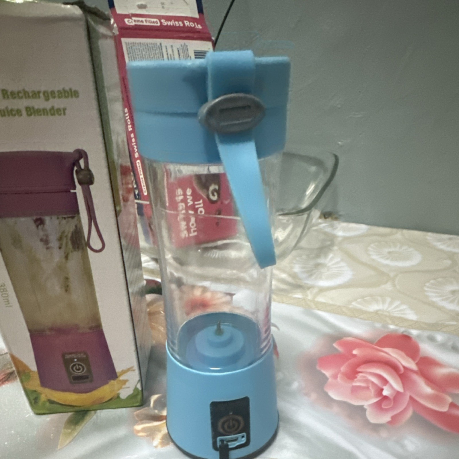 CM-01 Portable Rechargeable Battery-Powered Handheld Personal Blender 380ml Blue