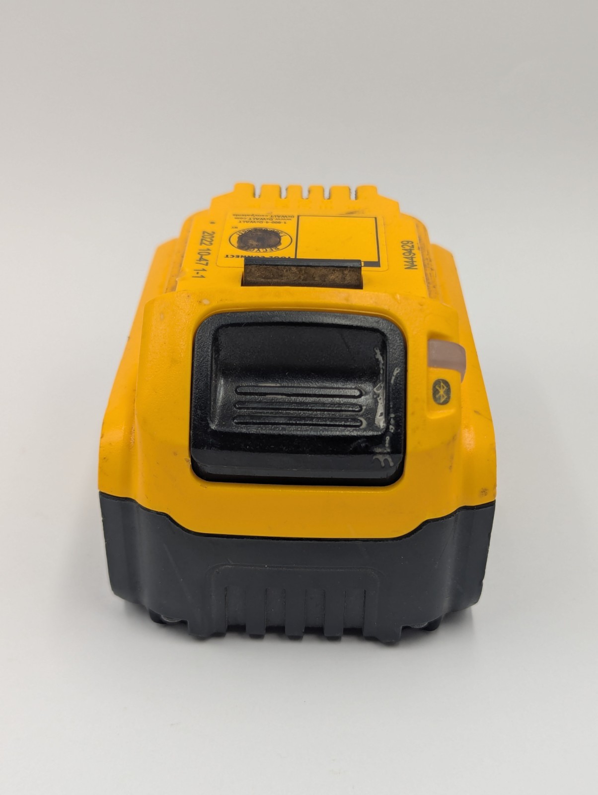 DeWalt DCB205BT 5Ah Battery Bluetooth 20v w/ Tool Connect Used OEM, Tested Works