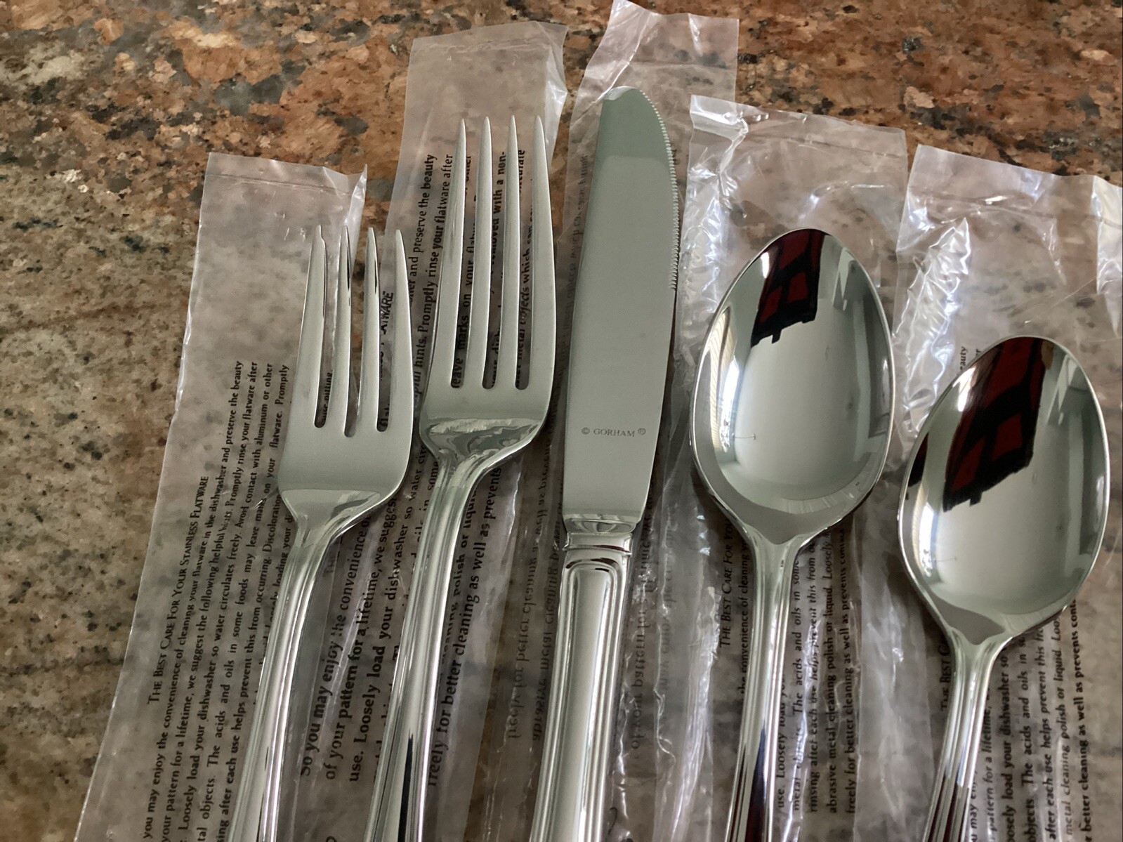 Gorham SHELL Stainless 5 Piece Place Setting (s) Unused 18/8 Flatware Vietnam