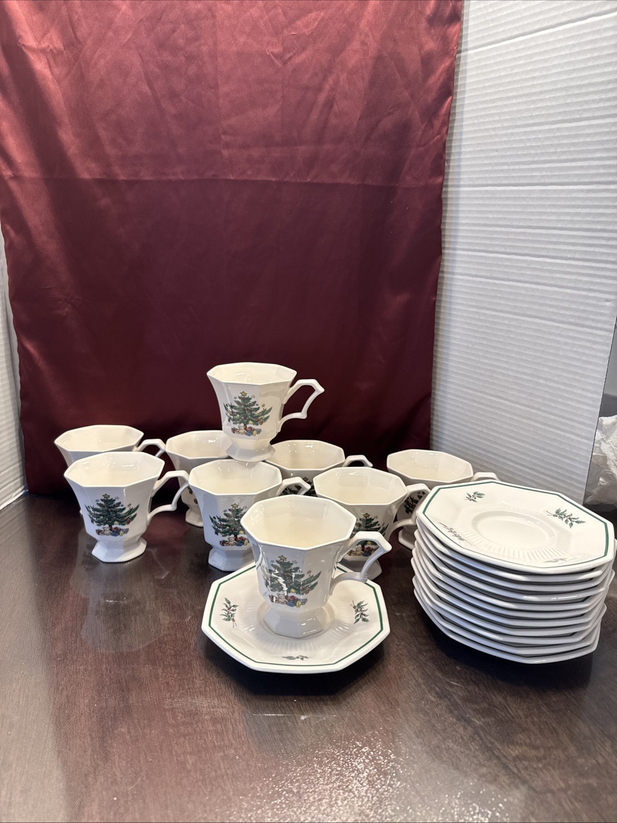 Nikko Christmastime Set Of 12 Each Octagon Cups & Saucers Christmas Tree Japan