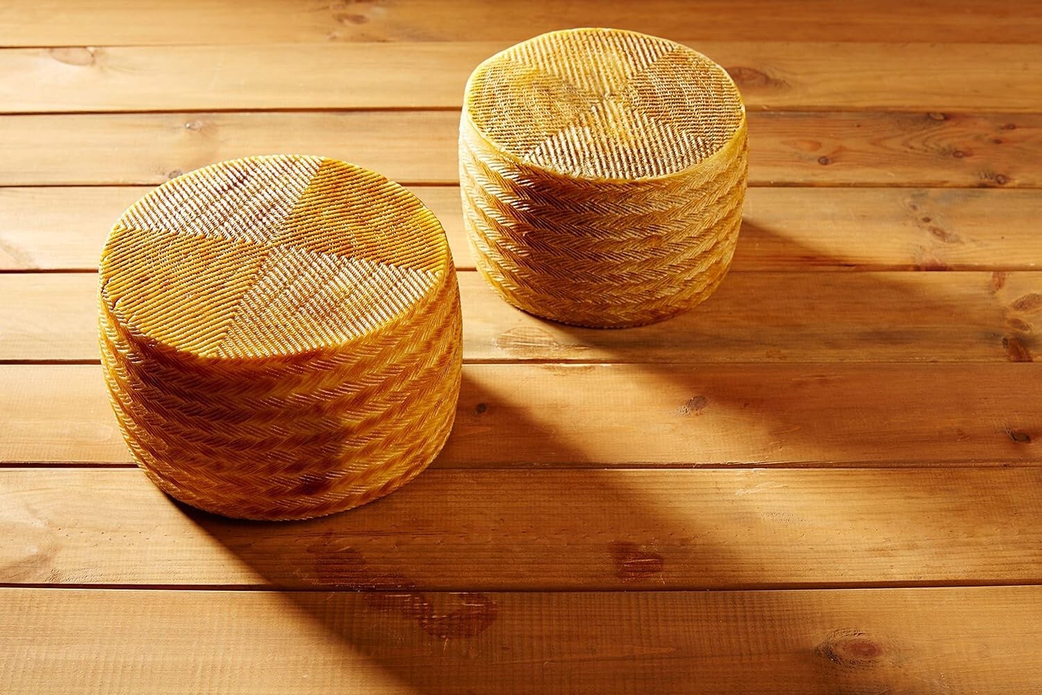 Manchego Cheese D.O.P – Approx. 1 lb Wheel – Aged 3 Months – Authentic Spanish