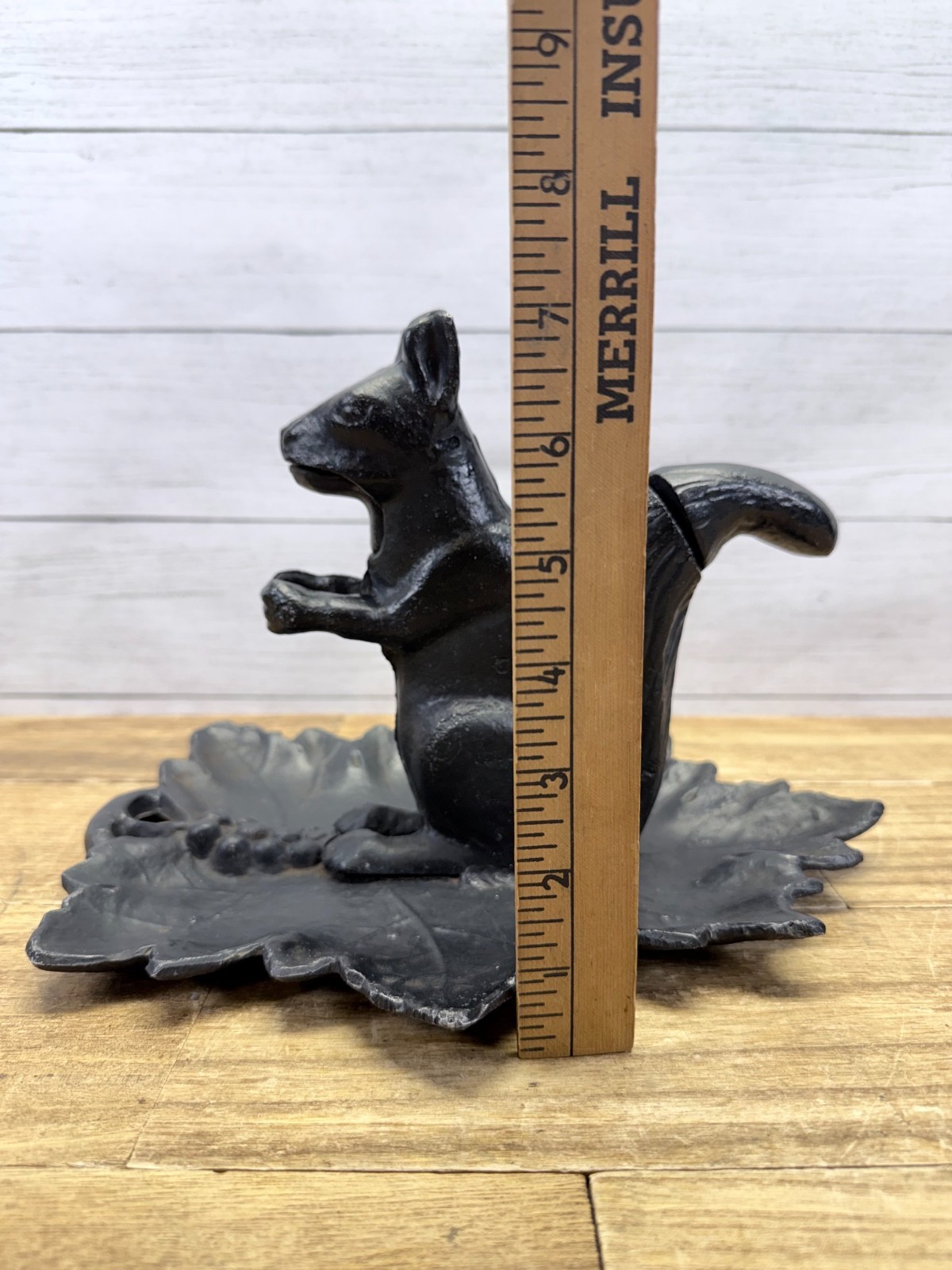 Vtg 7″ Cast Aluminum Squirrel Nutcracker Leaf Tray Nut Dish 1970s Fall Figure